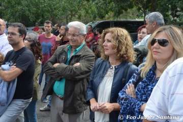 Emotivo acto de descubrimiento de la placa del pasaje que recuerda al periodista Adolfo Santana en Cernícalos (Foto TA)
